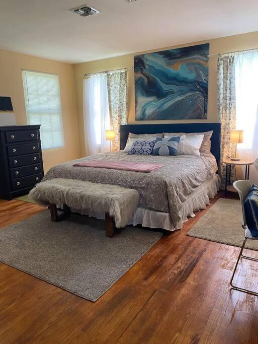Cozy Home, King Bed, 3 Bedrooms,Close To Downtown Beaches Towncenter 잭슨빌 외부 사진